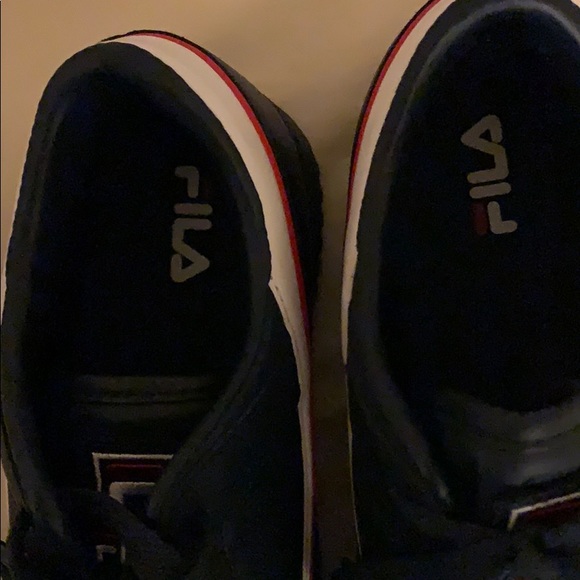 Fila - Picture 2 of 4
